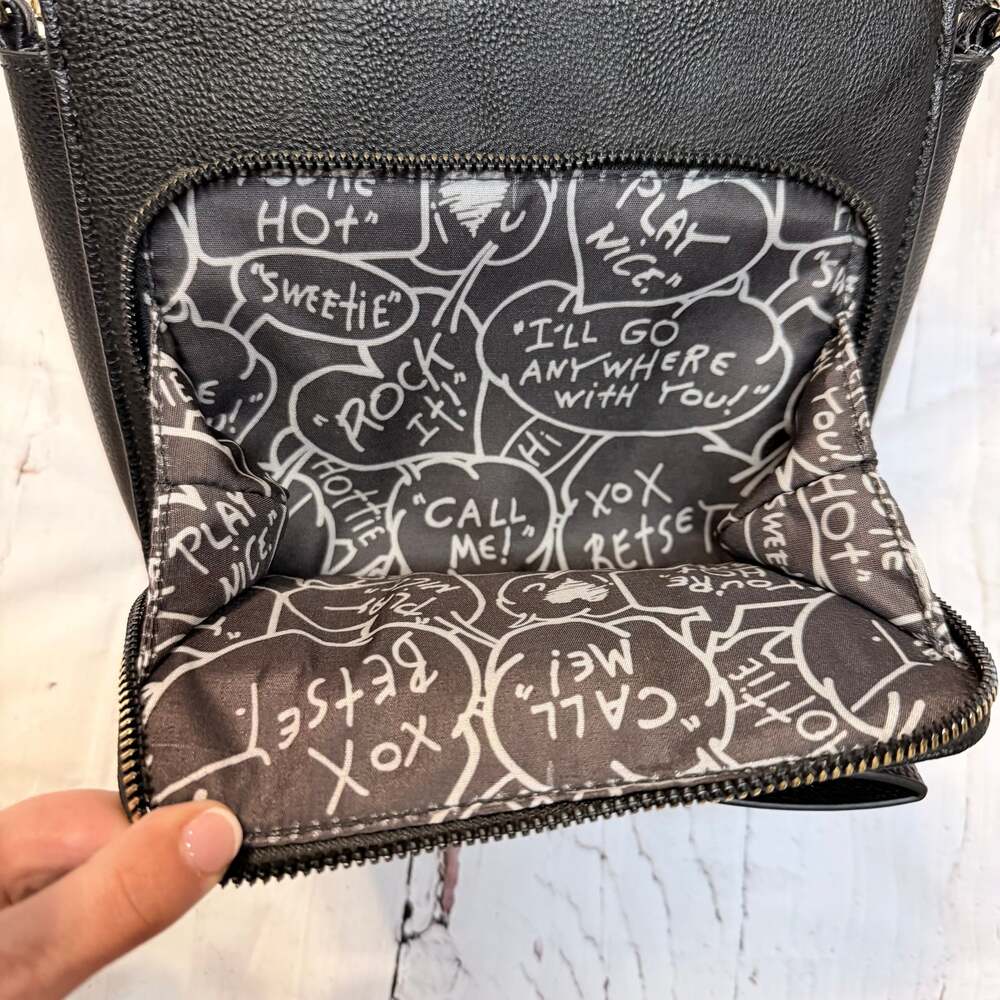 Betsey Johnson Black Bow Crossbody Bag Gold Chain Detail