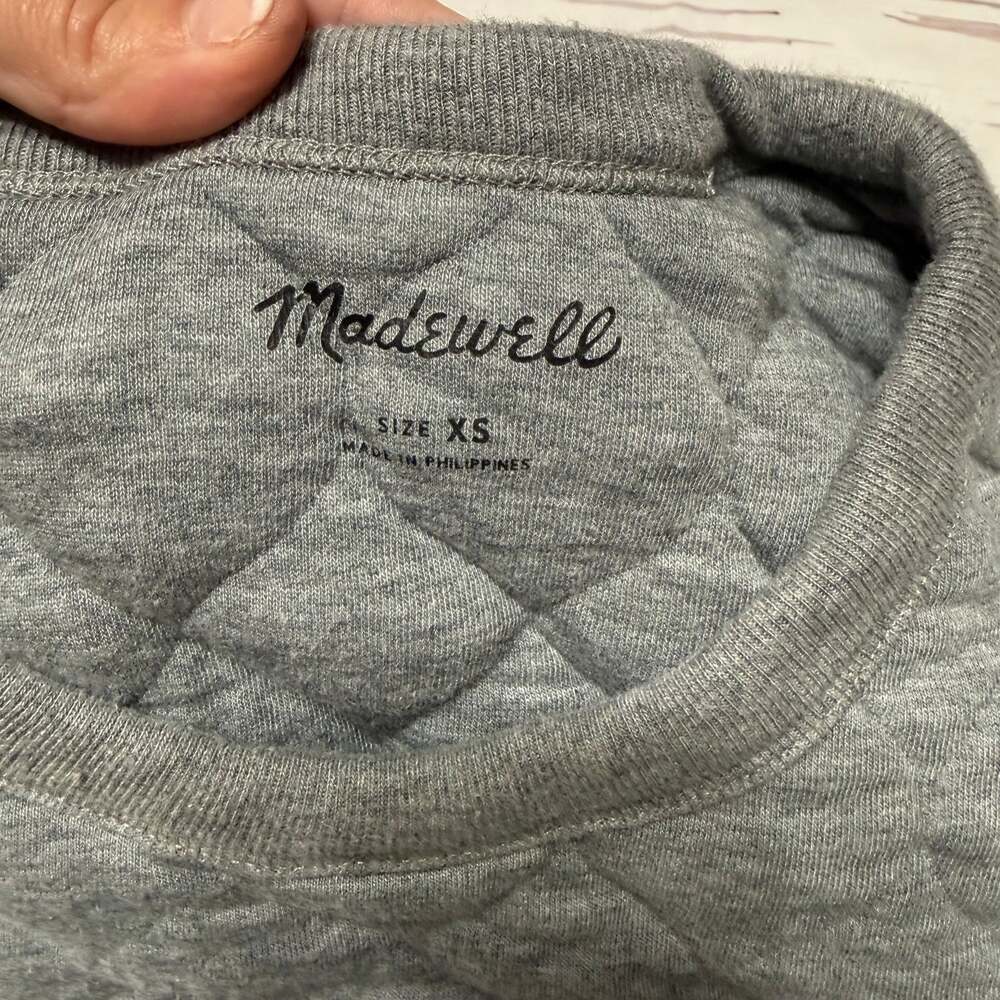 Madewell Quilted Crewneck Sweatshirt in Heather Gray