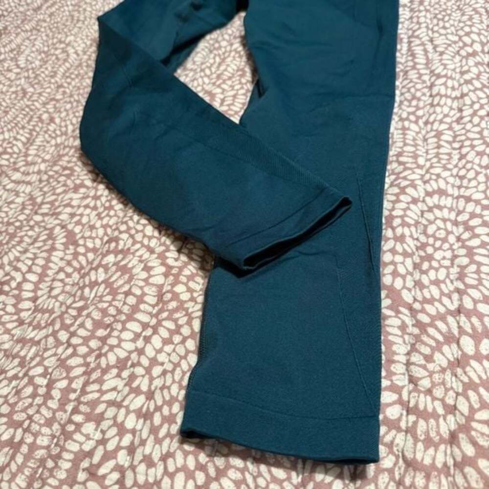 Under Armour Green Leggings Smooth Fabric Full-Length