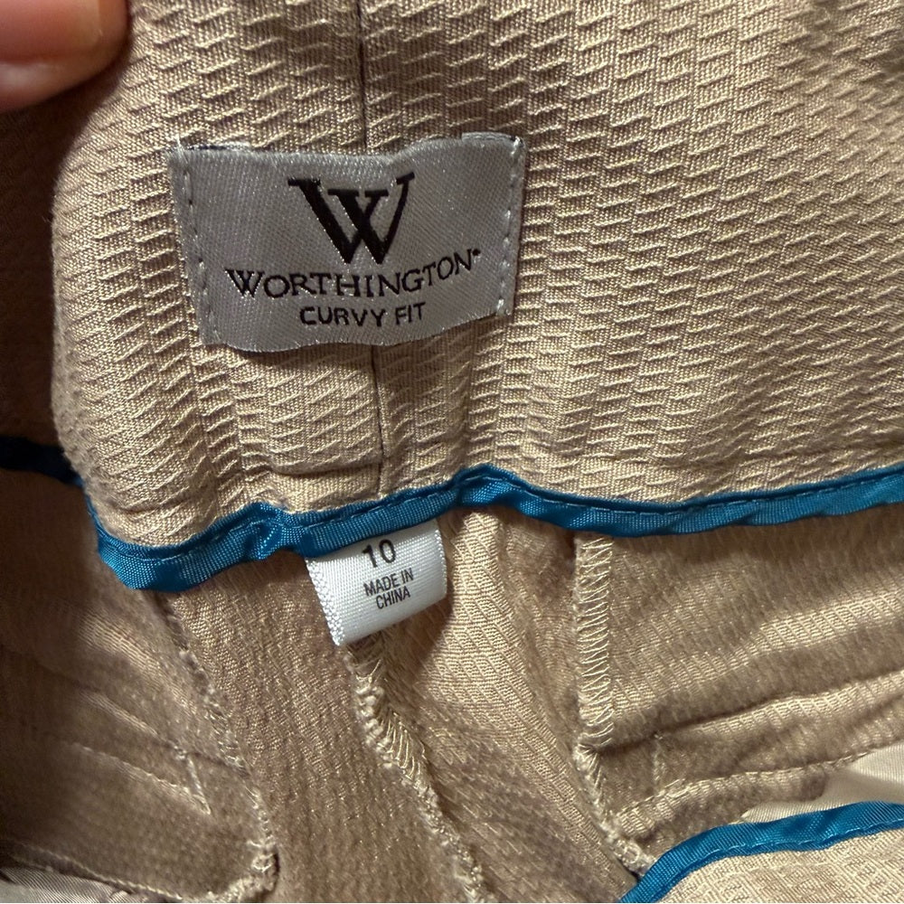 Worthington Tan Capris