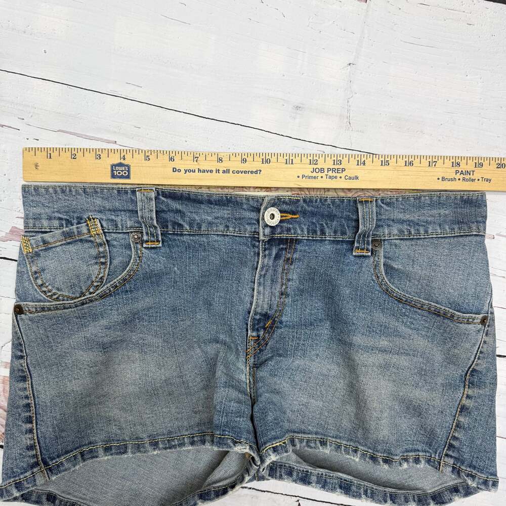 Levi’s SLØUCH Y2K Low Rise Denim Shorts Vintage 2000s