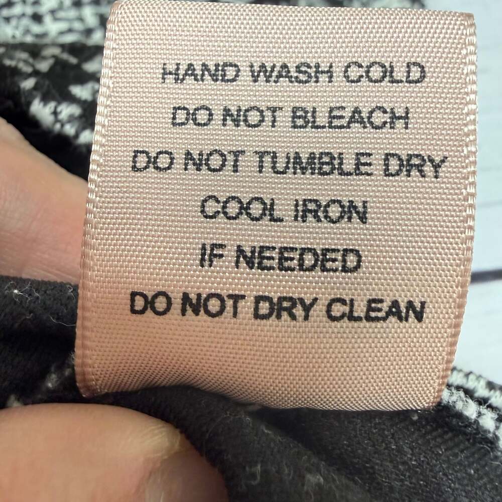 Philosophy Black & White Patterned High Rise Stretchy Pull On Knee Length Skirt