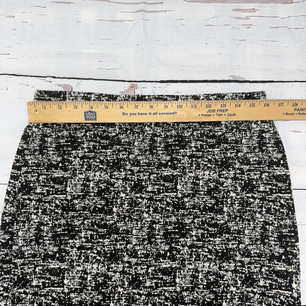 Philosophy Black & White Patterned High Rise Stretchy Pull On Knee Length Skirt
