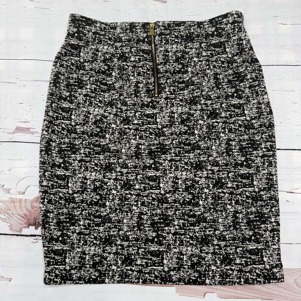 Philosophy Black & White Patterned High Rise Stretchy Pull On Knee Length Skirt
