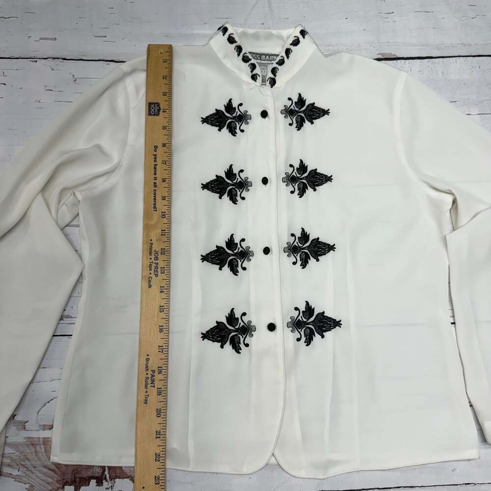 Dress Barn Vintage Ivory Mandarian Top Blouse with Black Fleur De Lis Embroidery