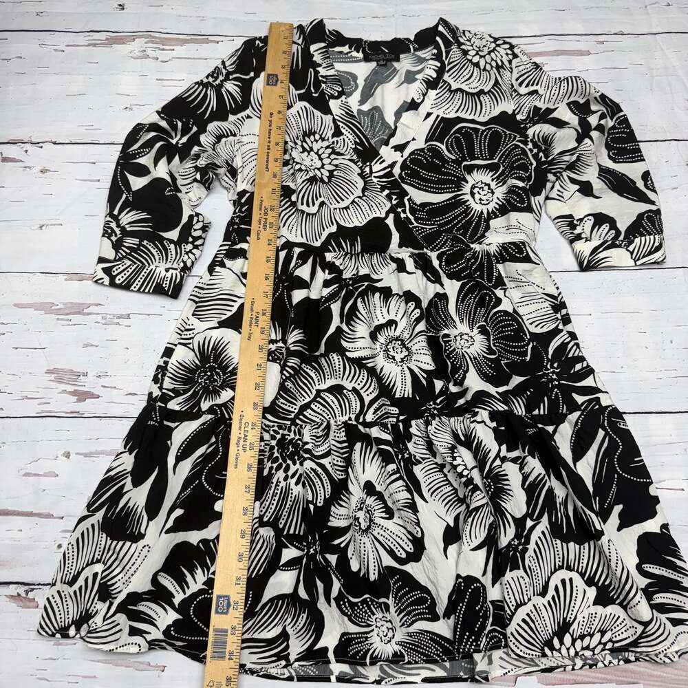 Rachel Zoe Black and White Floral Dress Size M – 3/4 Sleeve