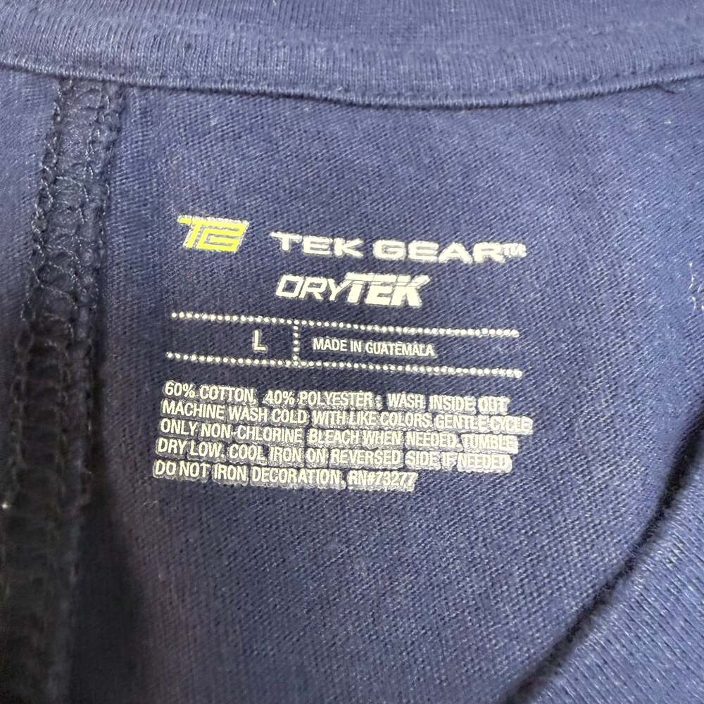 Tek Gear DryTek Women's Navy Blue V-Neck Run Run Run Graphic Tee Shirt Size Larg